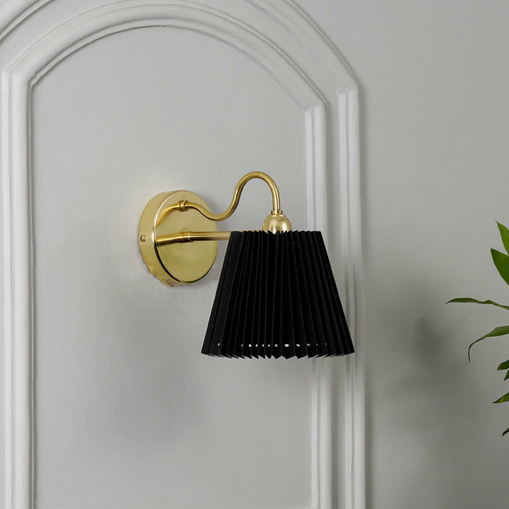 Possio Single Light Wall Fitting With Black Shade