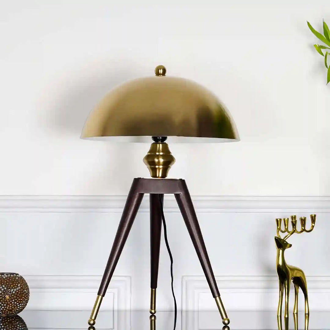 Solo Metal Tripod Table Lamp