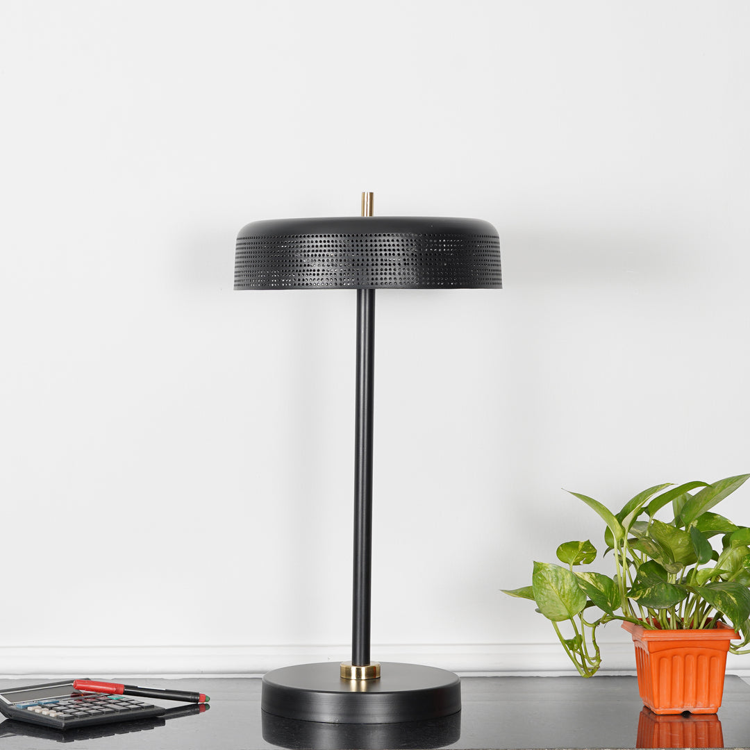 LUMINA Modern Black Metal Table Lamp | Single Light E14 Holder Decorative Desk Lamp