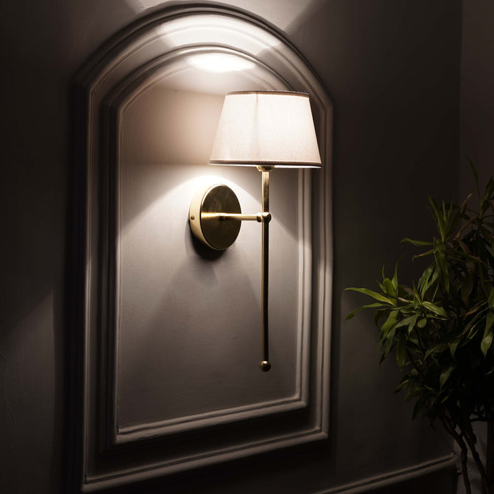 WOODY Metal Shine Brass Finish Wall Light