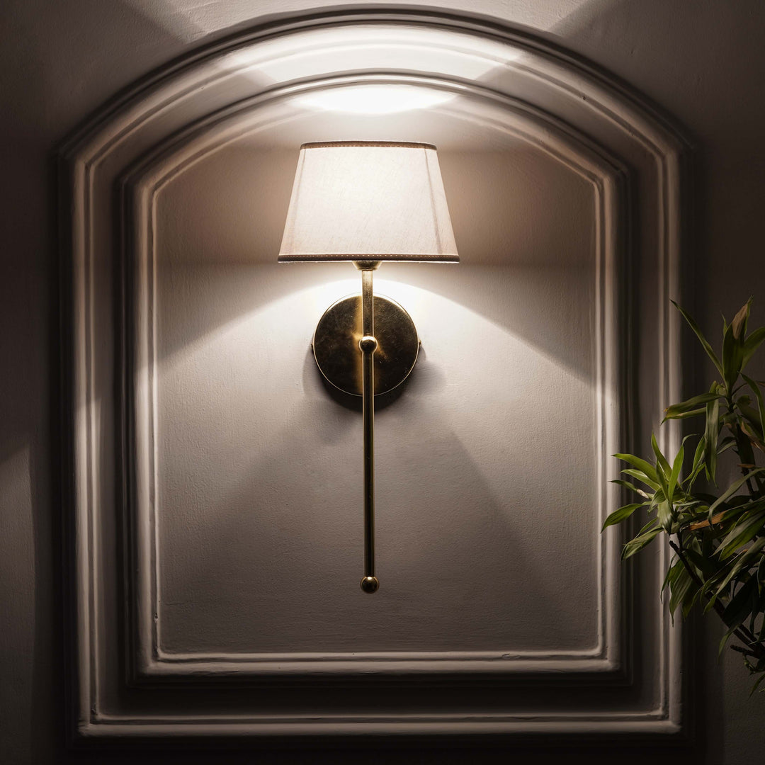 WOODY Metal Shine Brass Finish Wall Light