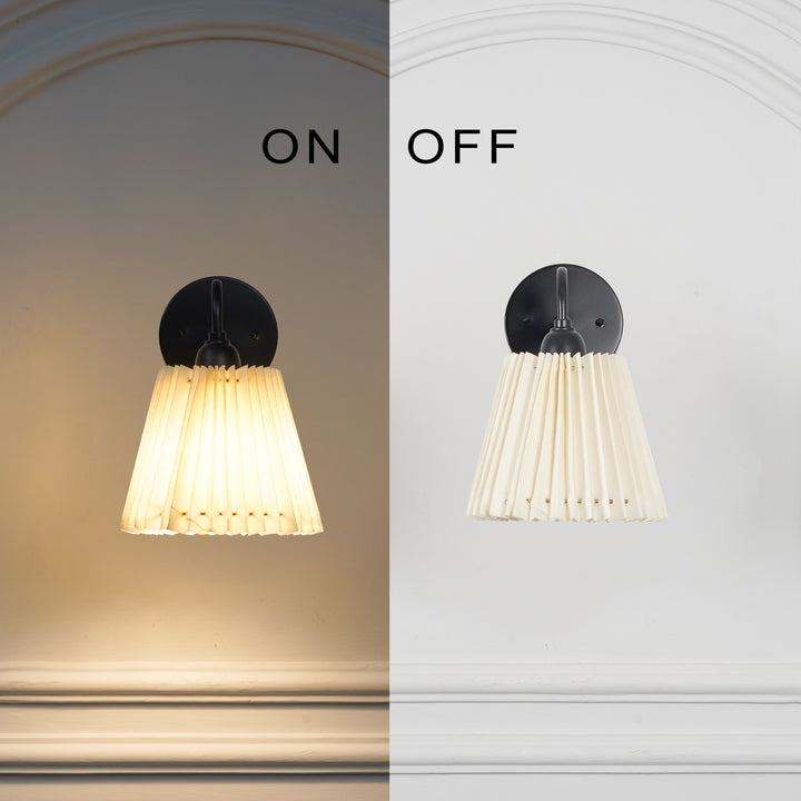 POSSIO Single-Light Wall Fitting with Black Shade and Black Finish Metal