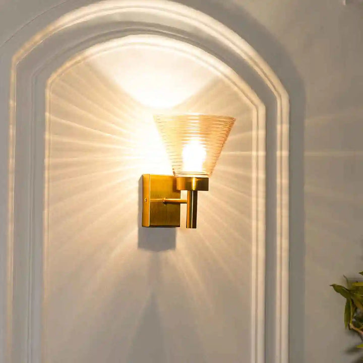 Sagara Single Arm Wall Light in Brass Finish