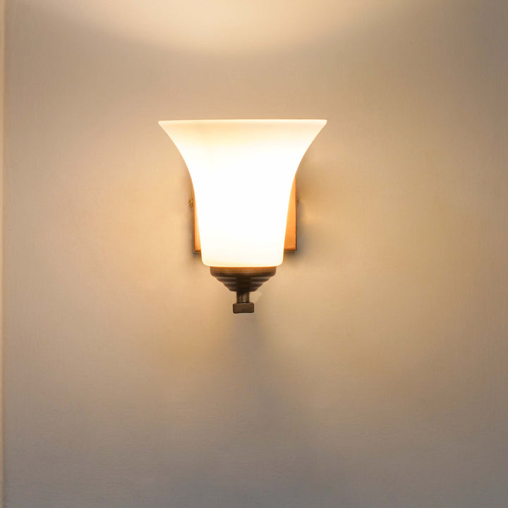 ANDRETTI Single Light Bathroom Wall Fitting In Metal with White Glass