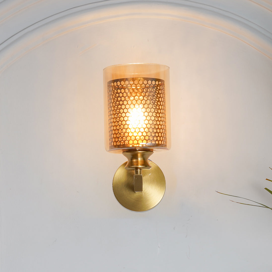 LAMBETH Single Light Wall Fitting In Brass Finish Metal With Amber Glass