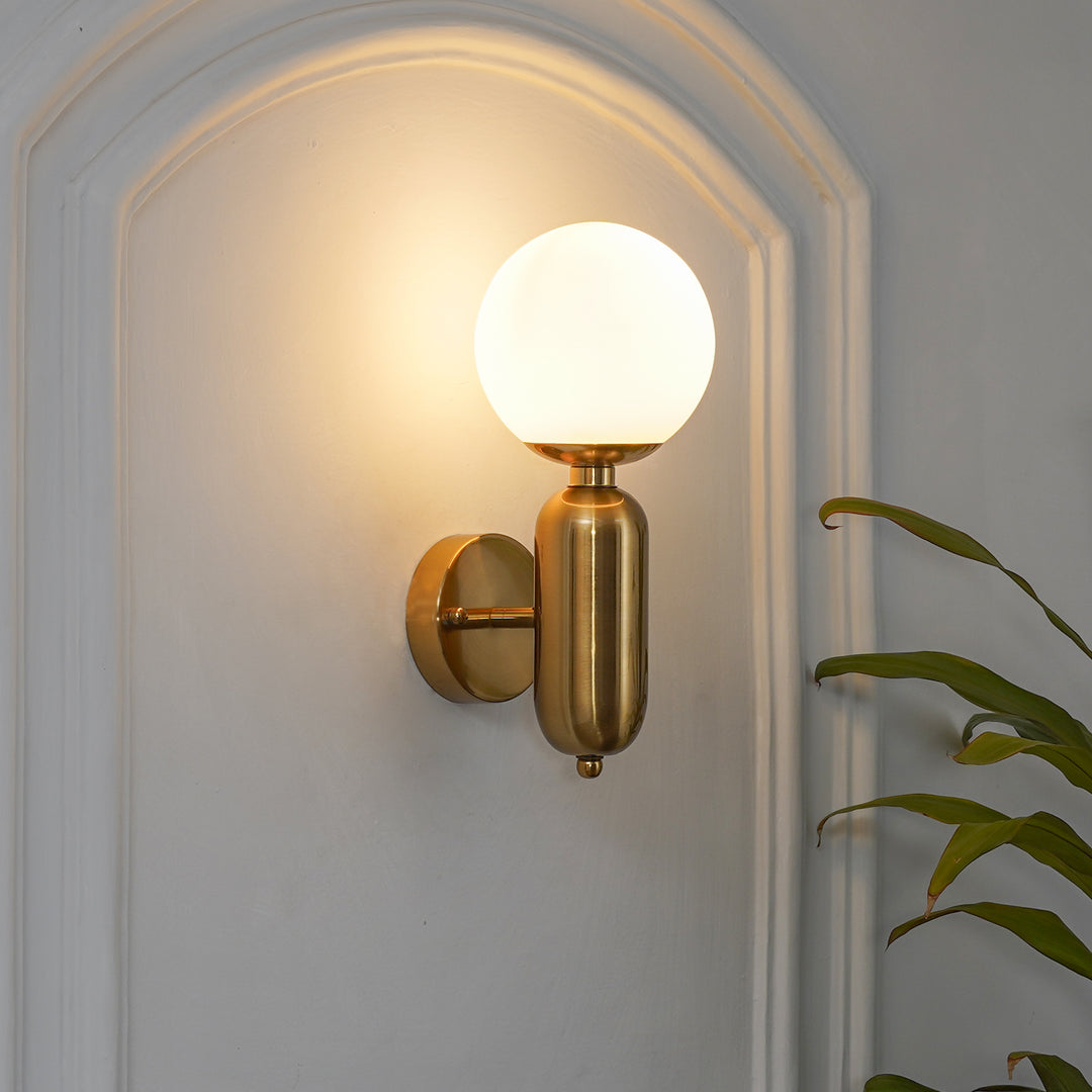 SEEBER Torche White Globe Wall Light