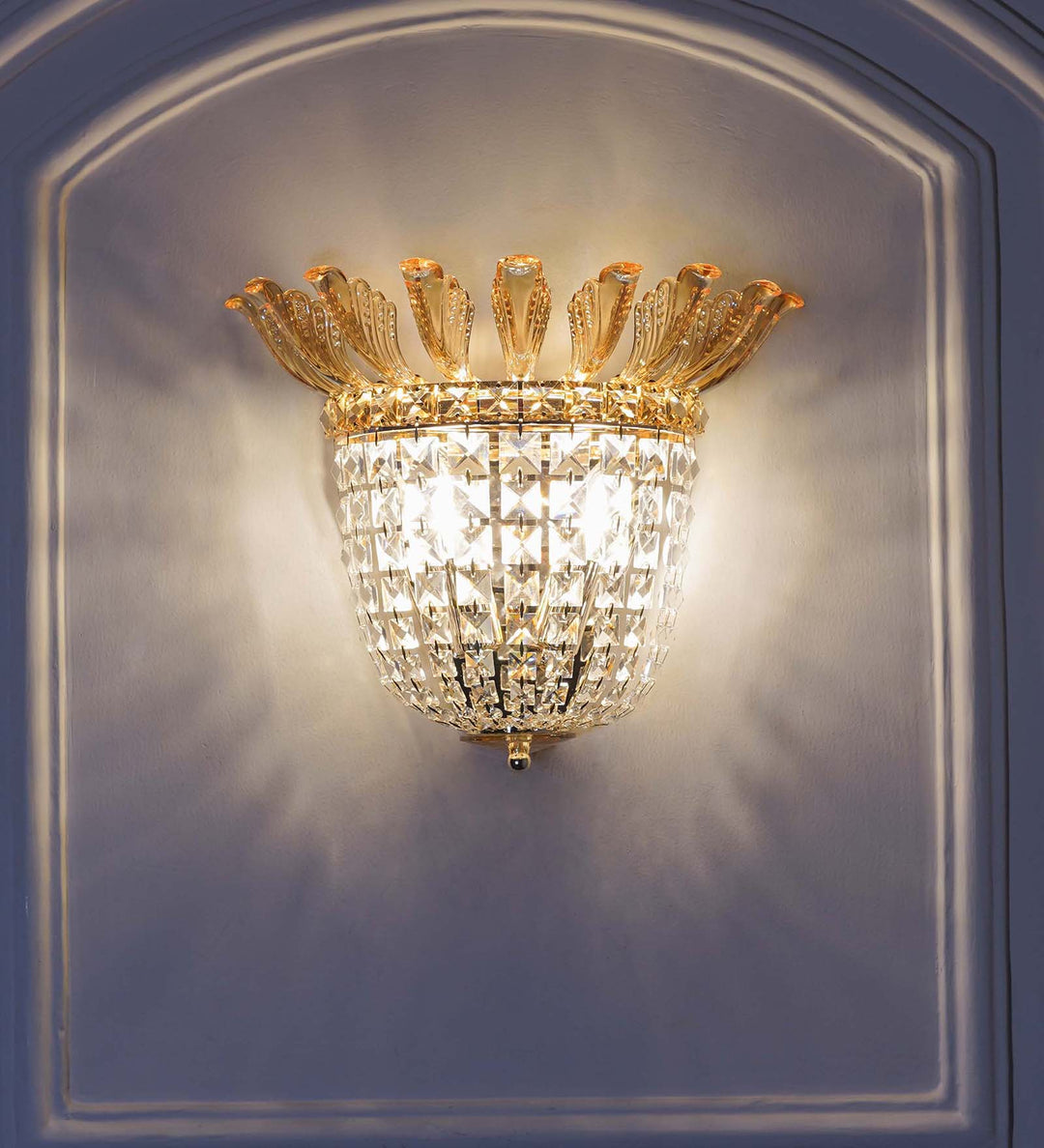 VELORIA Honey Crystal Wall Light with Gold Finish Metal Body – Modern Decorative Crystal Wall Lamp