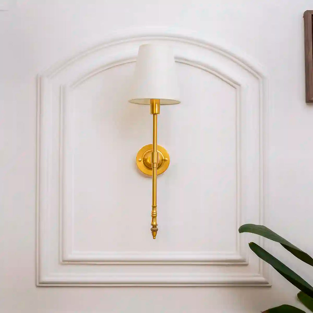 Casa Single Light Antique Brass Wall Light